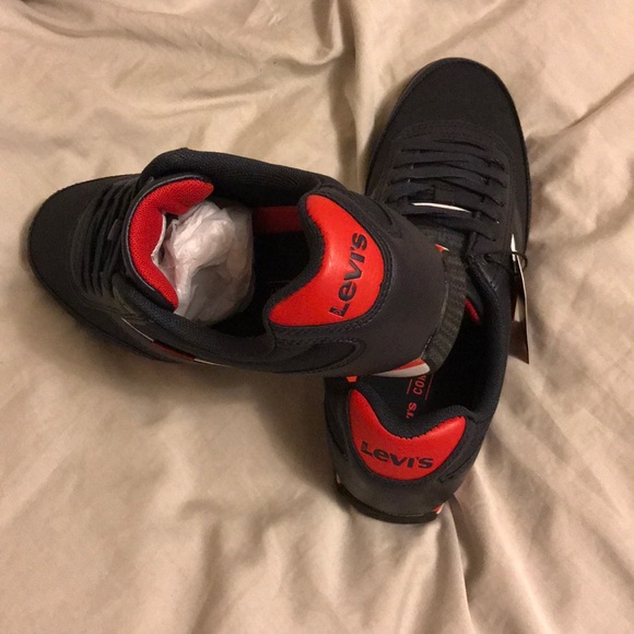 Levi’s shoes - Picture 6 of 7